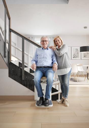 Handicare_2000_couple_1_HR